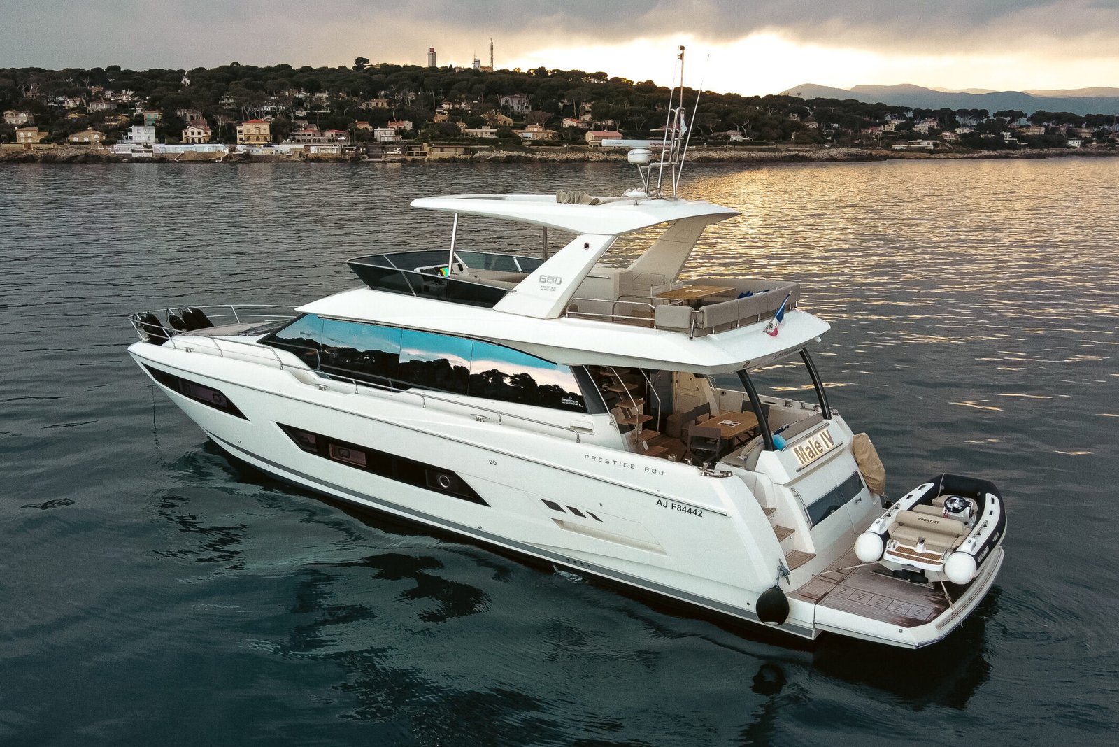 Prestige 680